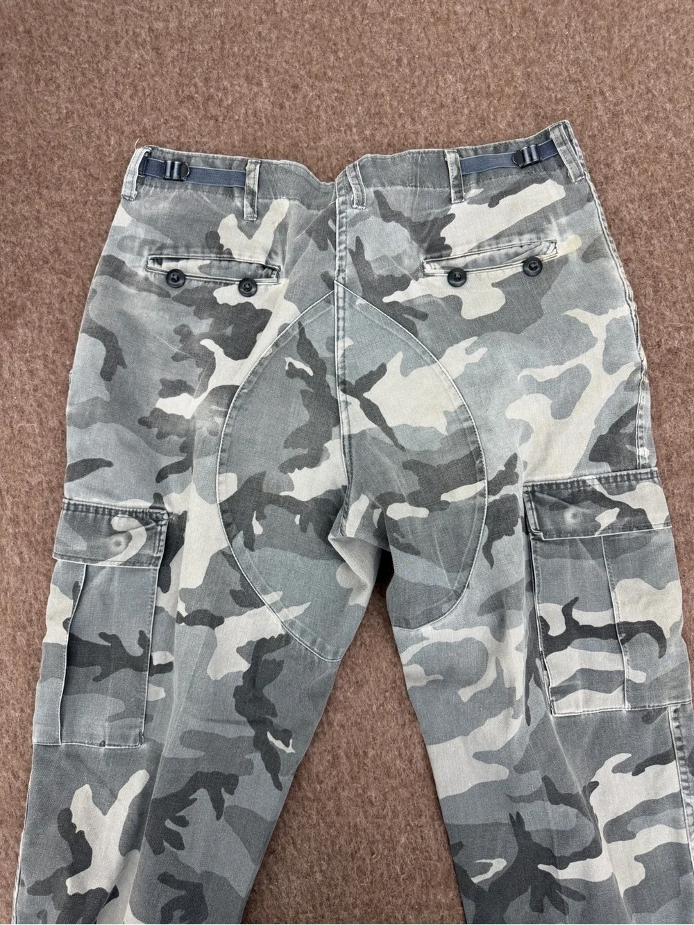 Vintage U.S. Military Dark Gray Camo Cargo Pants – Men's Large Long (35–39)